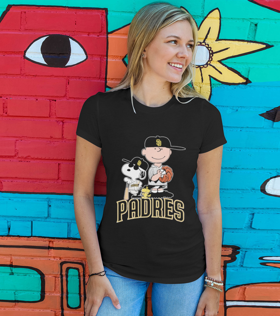 Padres Snoopy Charlie Brown Woodstock Baseball Peanuts T-Shirt
