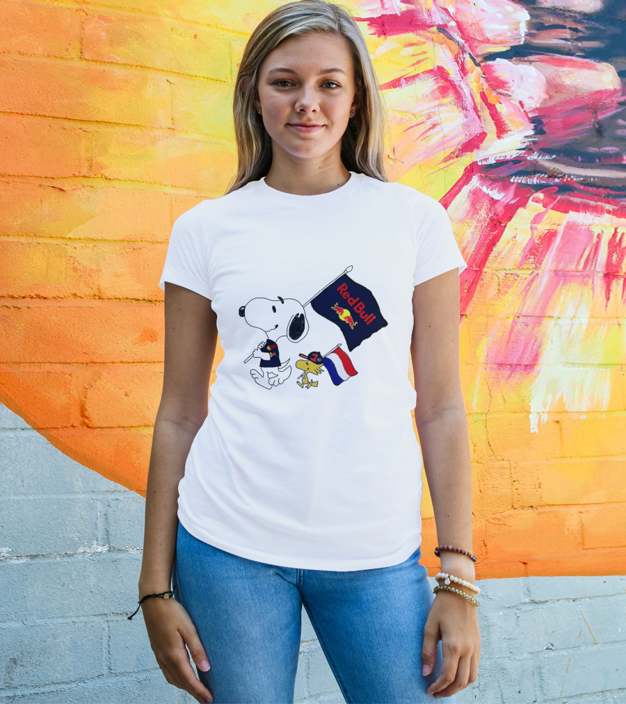 Snoopy Woodstock Red Bull Racing F1 Flag Peanuts Character Collaboration T-Shirt