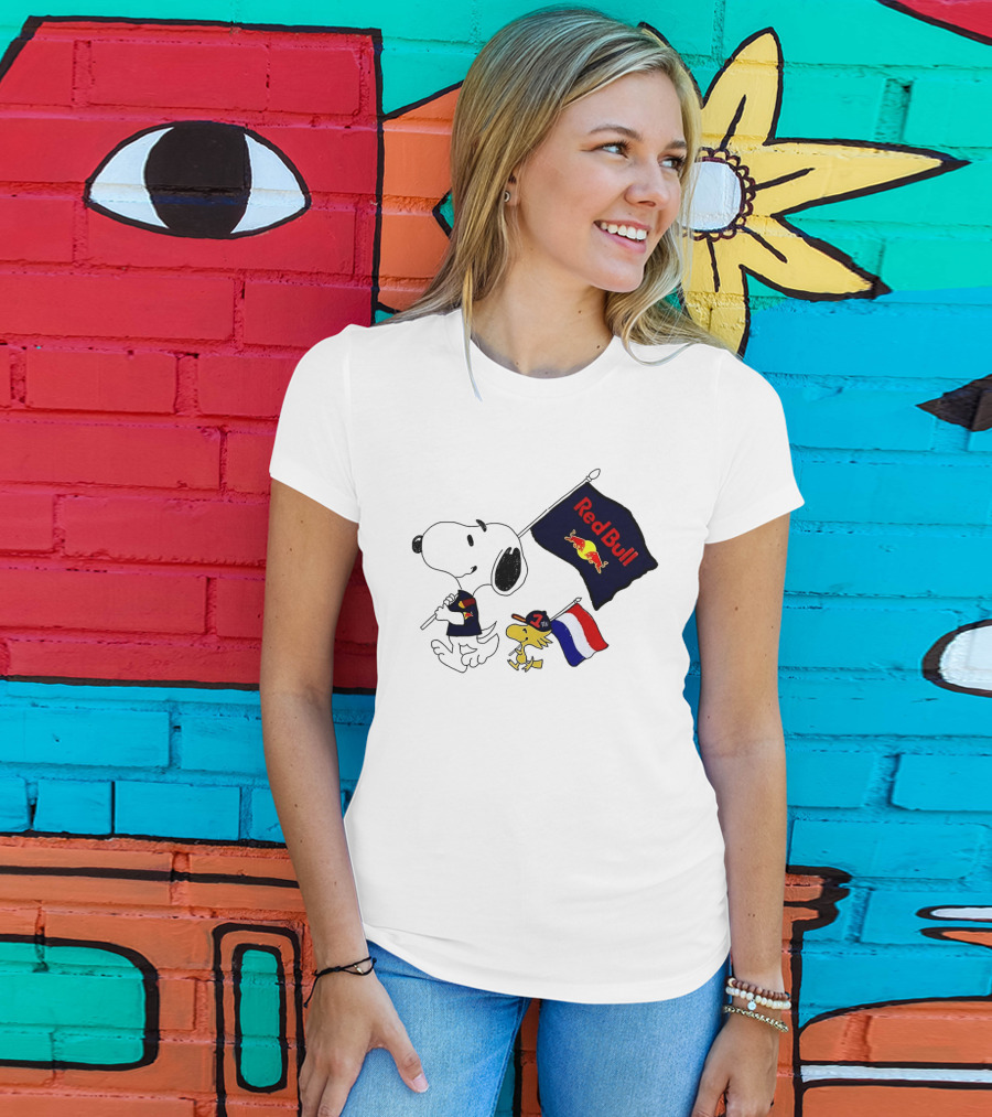 Snoopy Woodstock Red Bull Racing F1 Flag Peanuts Character Collaboration T-Shirt
