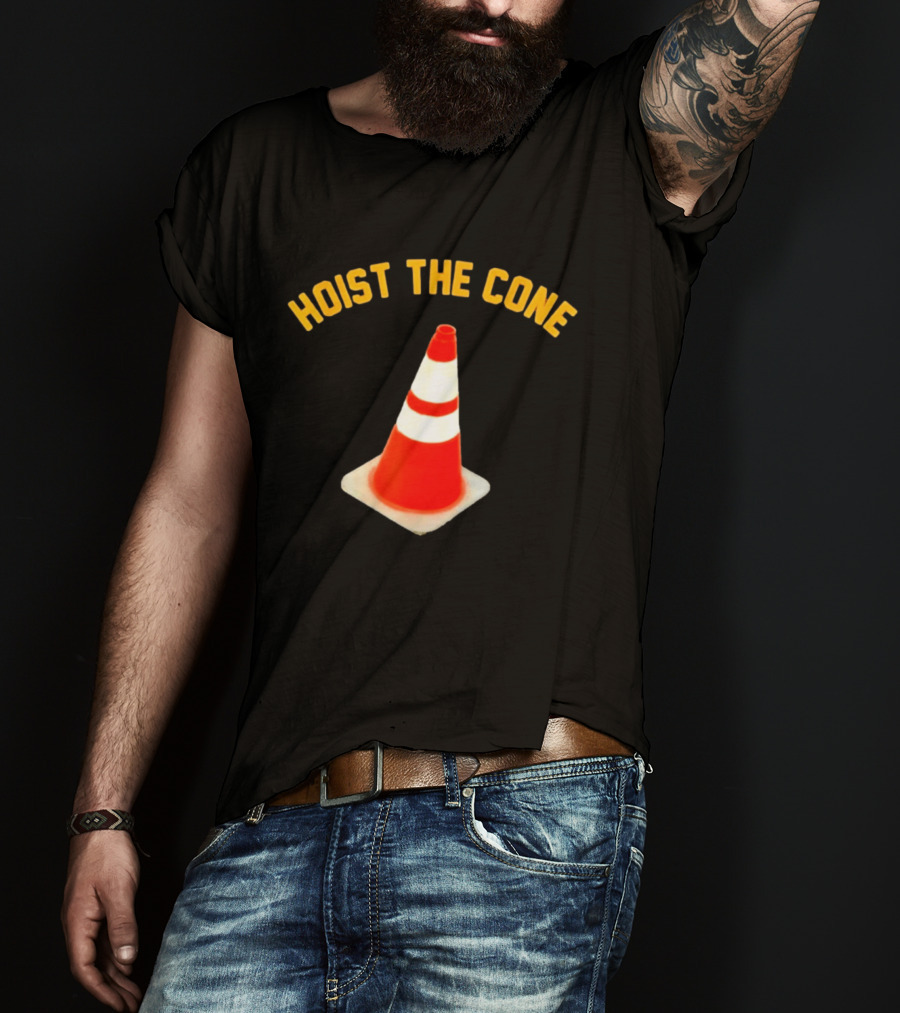 Pittsburgh Pirates Hoist The Cone Baseball Lifestyle Traffic Cone T-Shirt