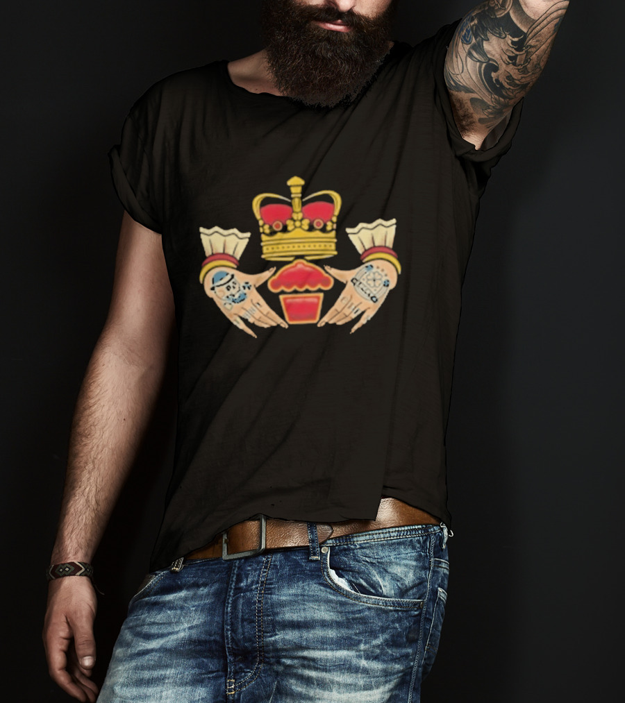 Johnny Cupcakes Claddagh Cakes Crown Hands Tattoo Cupcake T-Shirt