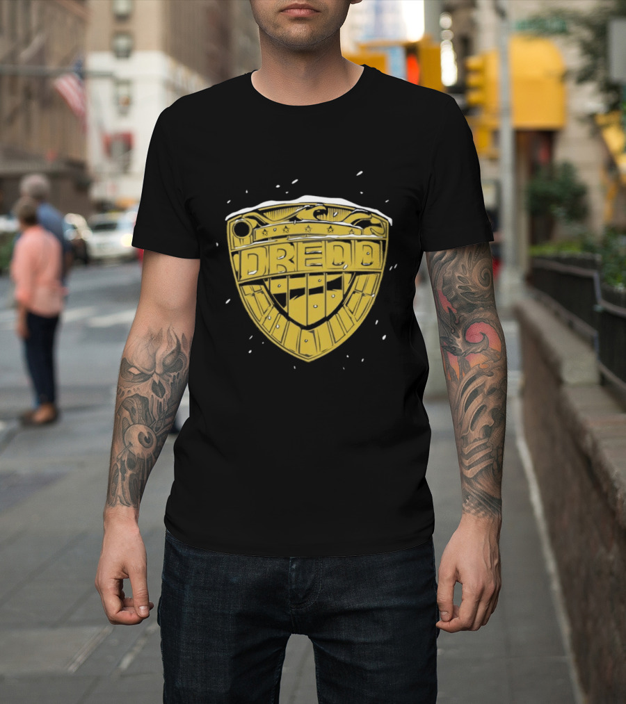 Judge Dredd Badge Winter Holiday Snowflakes T-Shirt
