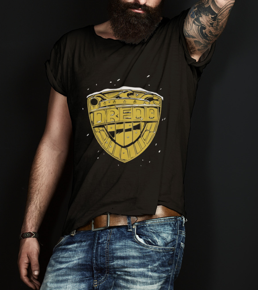 Judge Dredd Badge Winter Holiday Snowflakes T-Shirt