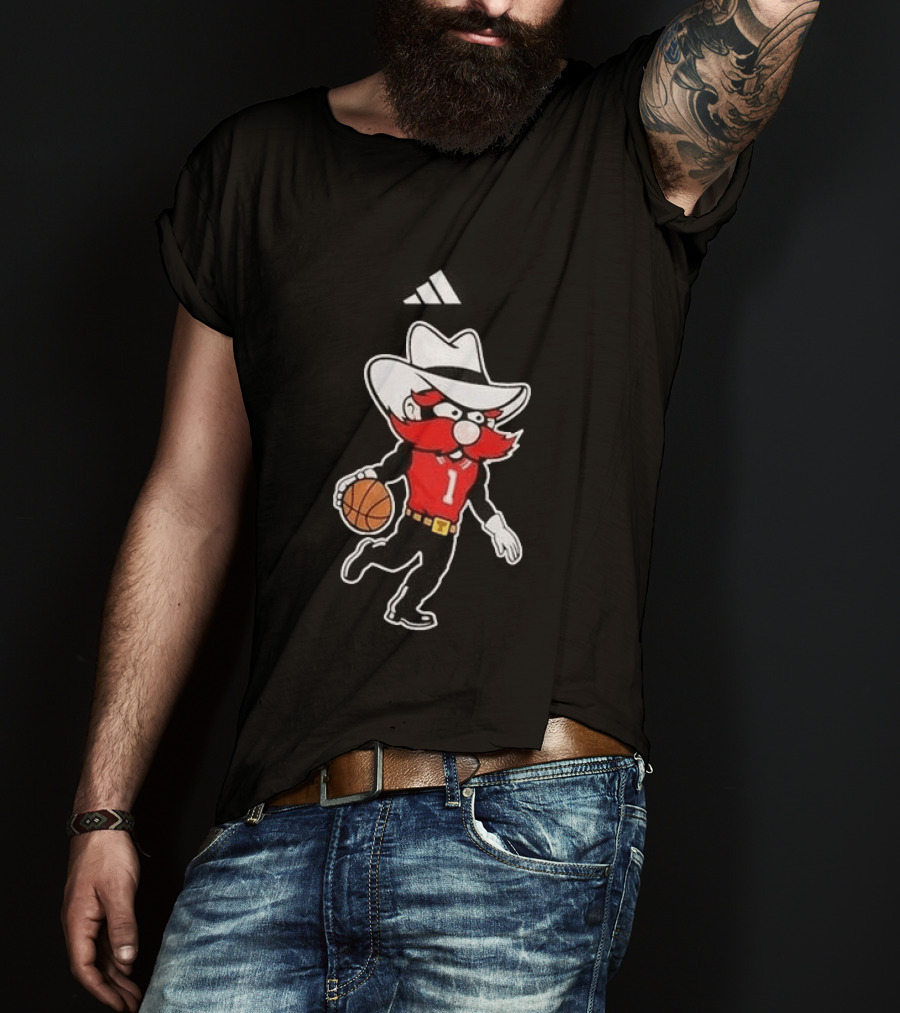 Texas Tech Red Raiders Basketball Wreck 'Em Raider Mascot Playing Basketball T-Shirt