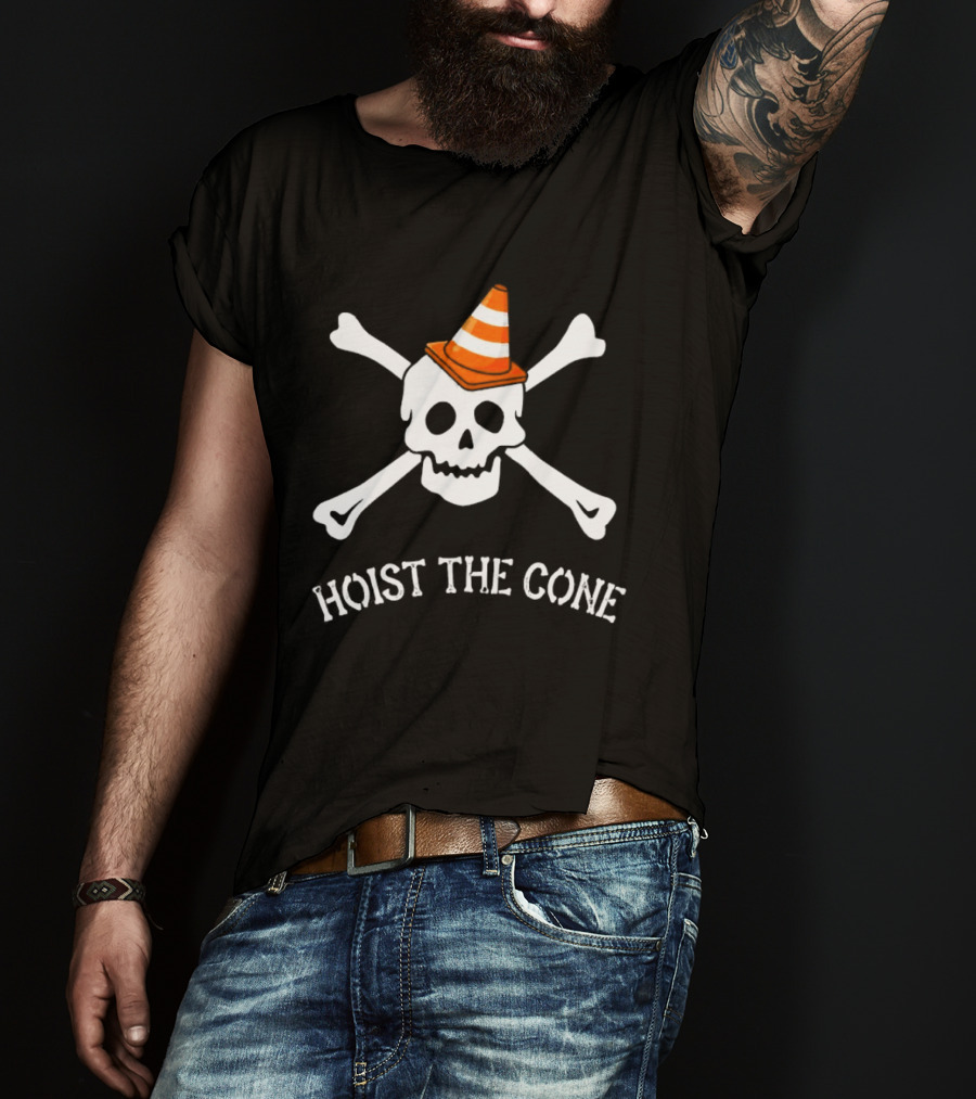 Pittsburgh Pirates Skull Crossbones Hoist The Cone Traffic Hat T-Shirt