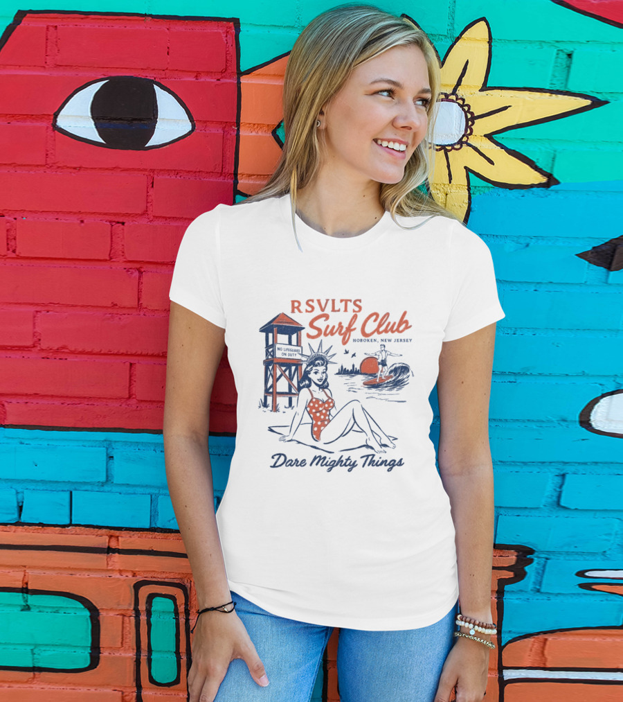 RSVLTS Surf Club Hoboken New Jersey Dare Mighty Things Statue Of Liberty Surfing Vintage Beach Scene T-Shirt