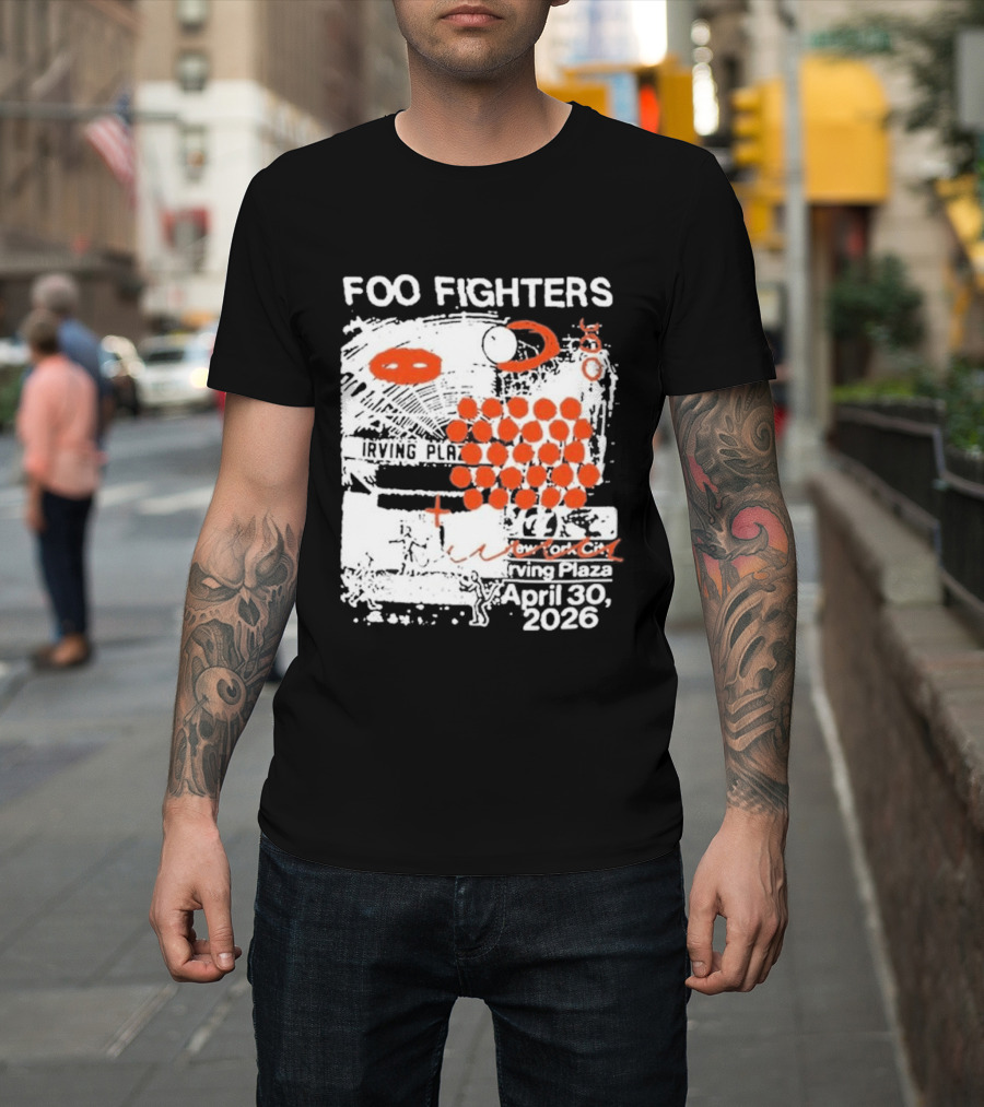 Foo Fighters April 30 New York 2026 Red Dots Abstract T-Shirt