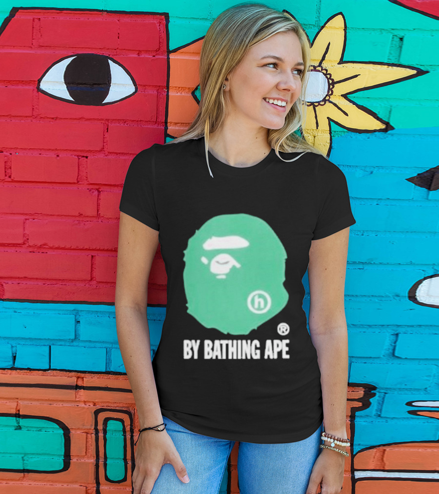 Bape A Bathing Ape Green Big Ape Head Hologram By Bathing Ape And Bapesta Trucker Hat Set 2026 T-Shirt