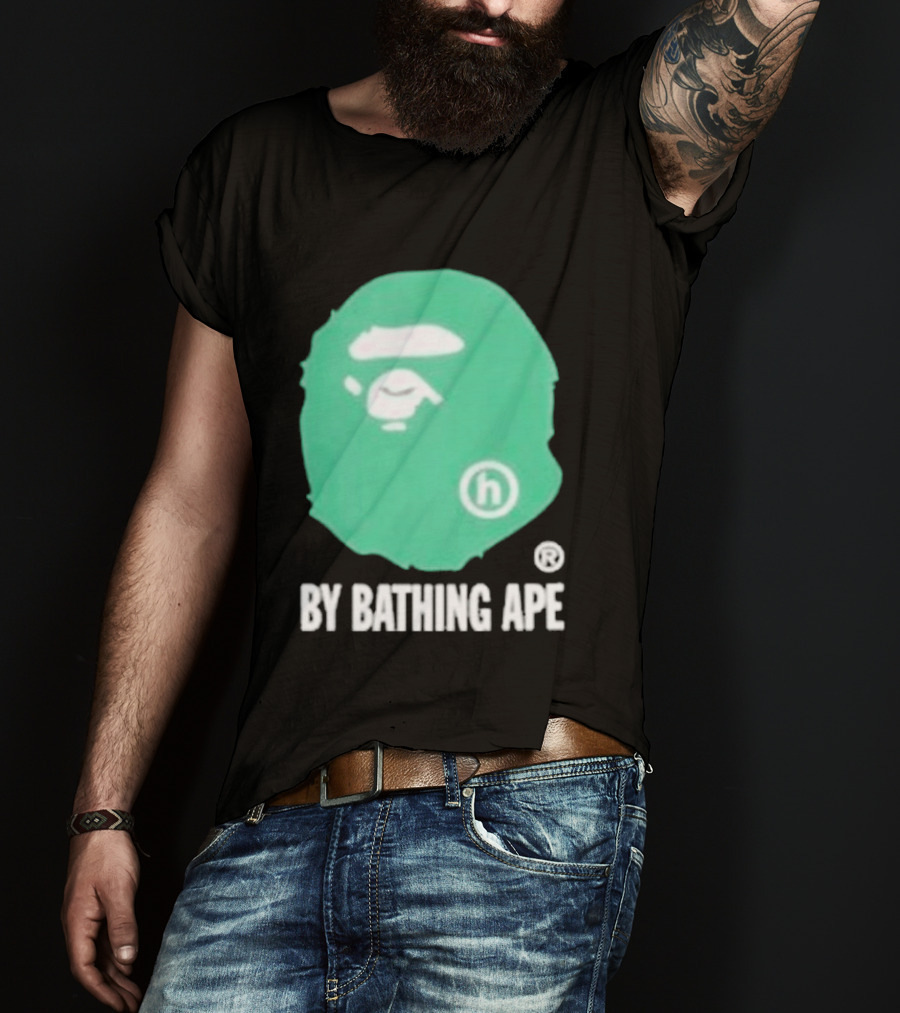 Bape A Bathing Ape Green Big Ape Head Hologram By Bathing Ape And Bapesta Trucker Hat Set 2026 T-Shirt