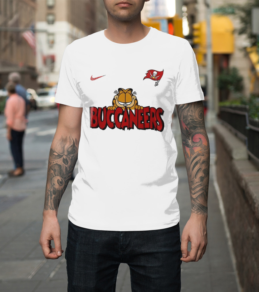 Nike Tampa Bay Buccaneers Garfield Football Fan Art NFL T-Shirt