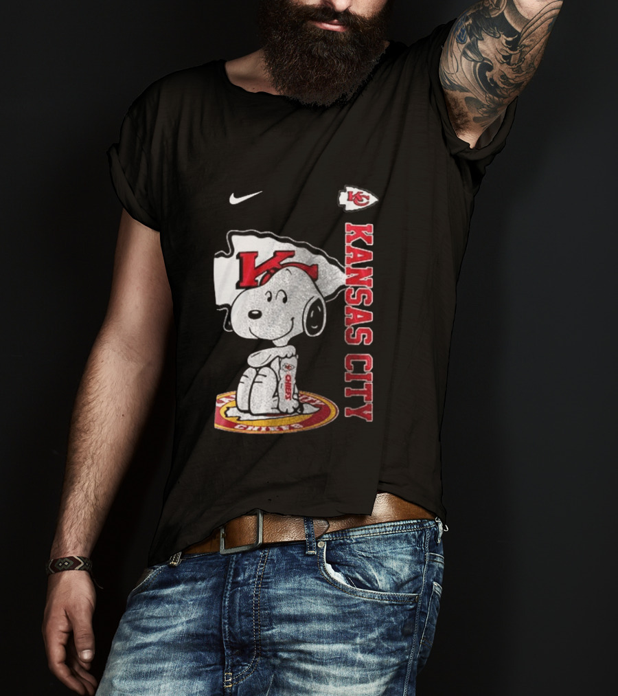 Kansas City Chiefs Snoopy Yes I'm Old Thank You For The Memories T-Shirt
