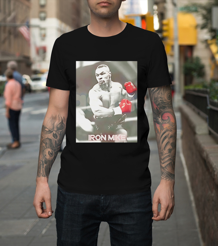 Boxing Legend Iron Mike Tyson Vintage Style Red Gloves T-Shirt