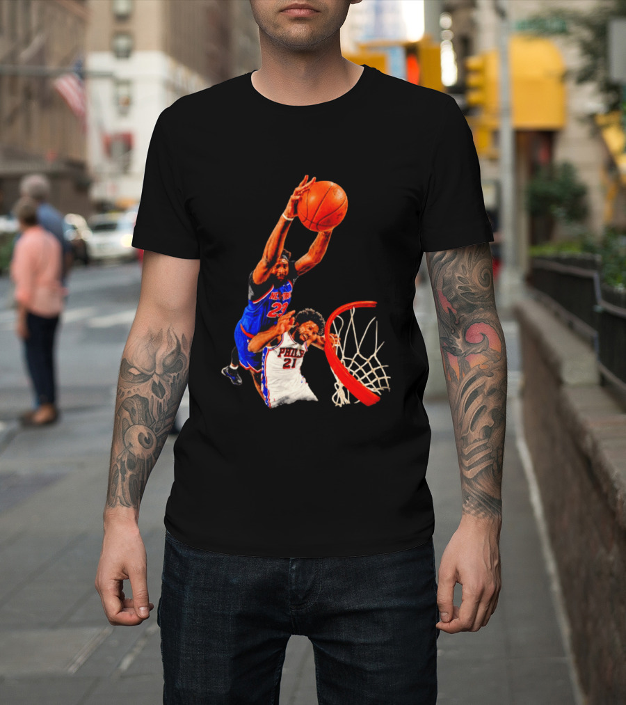 New York Knicks Mitchell Robinson Dunking On Philadelphia 2026 T-Shirt