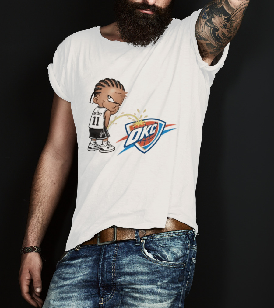 San Antonio Spurs Carter Bryant Peeing On OKC Thunder Caricature T-Shirt