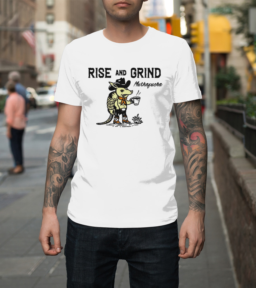 Rise And Grind Armadillo Cowboy Coffee Mitiagueta T-Shirt