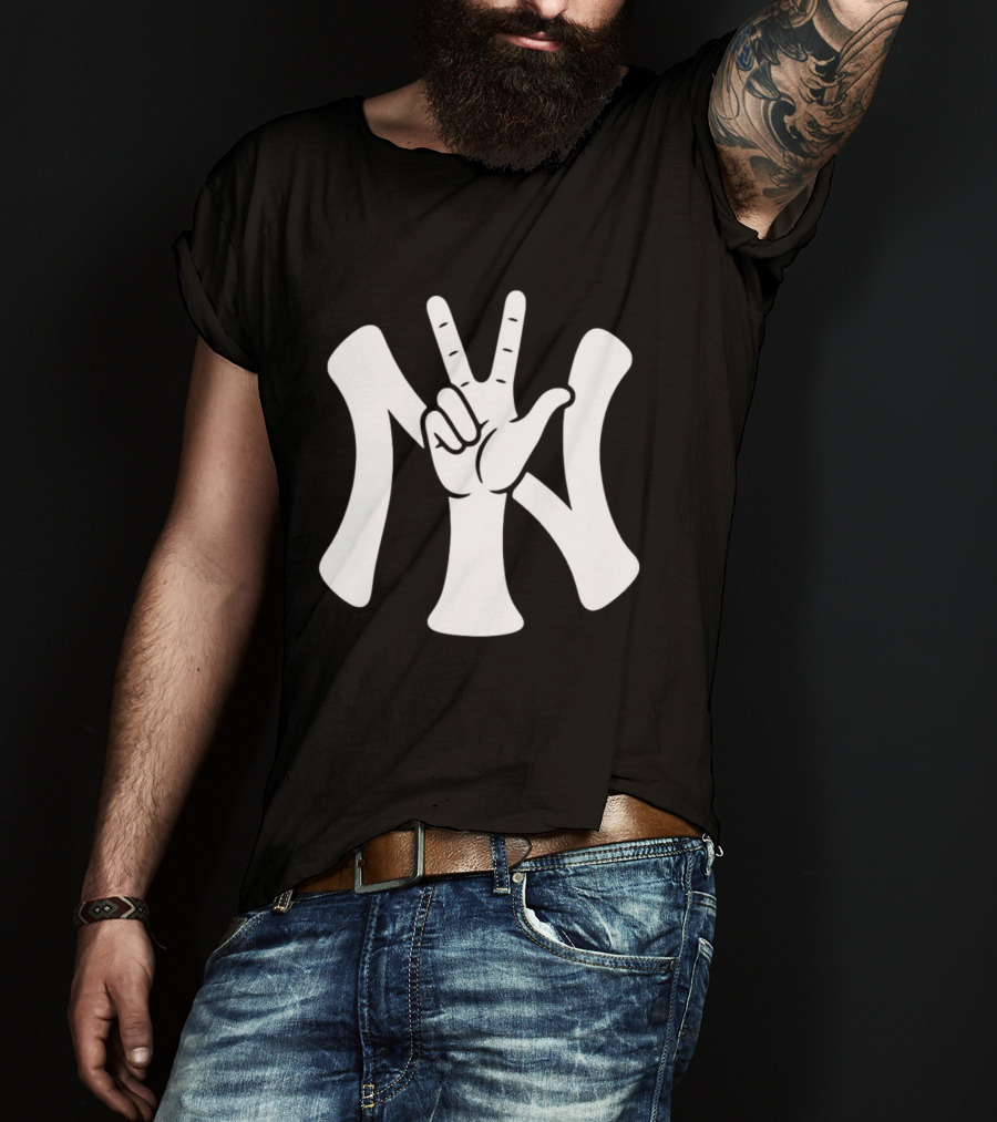 New York Yankees MLB Street Peace Hand Symbol 2026 T-Shirt