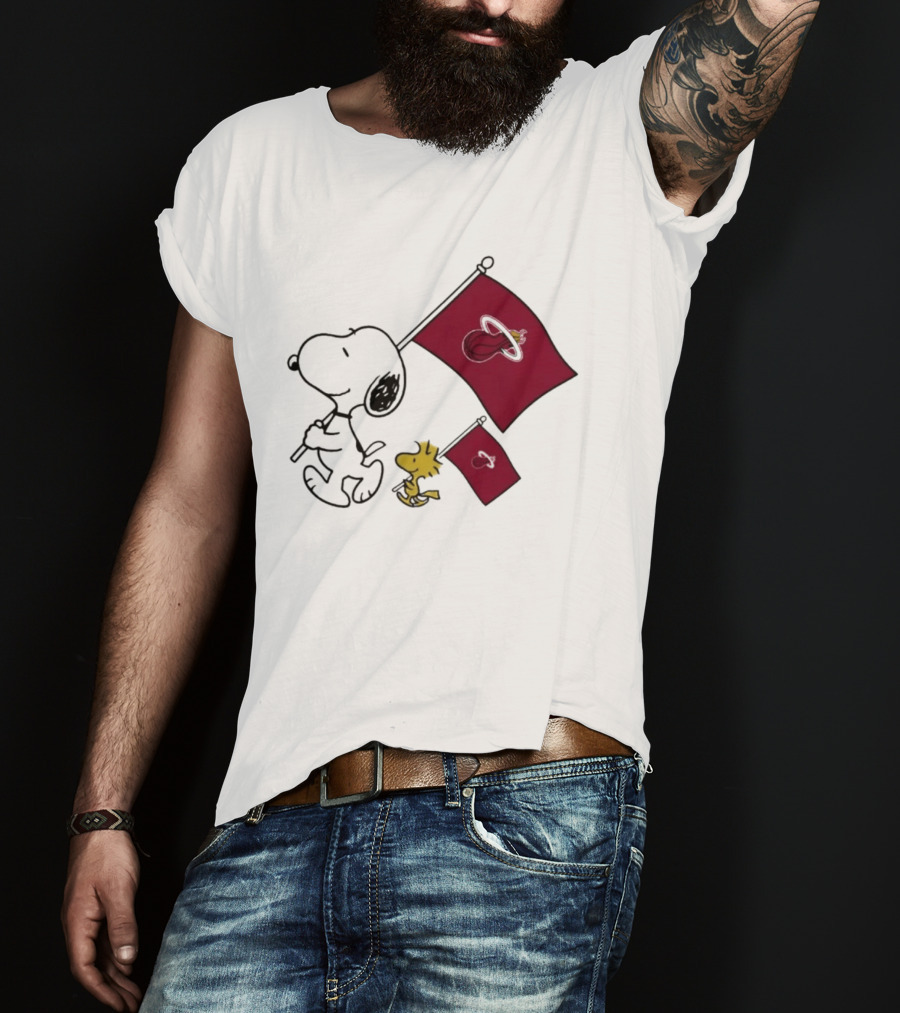 Miami Heat Snoopy Woodstock Miami Heat Flags T-Shirt