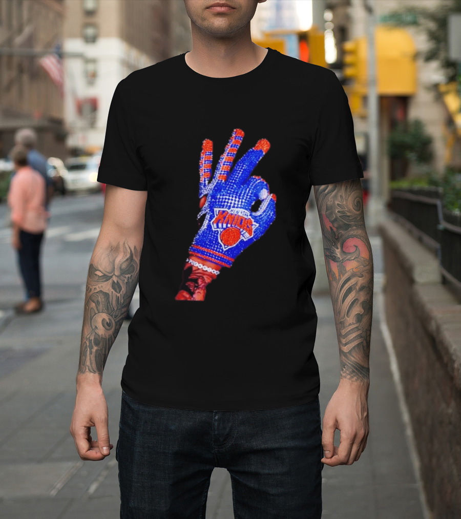 New York Knicks NBA Frenchoo Basketball Fan Glove T-Shirt