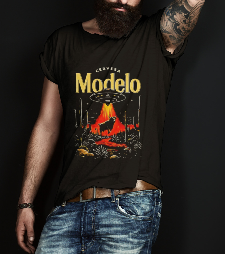 Cerveza Modelo UFO Beam Abduction Desert Scene T-Shirt