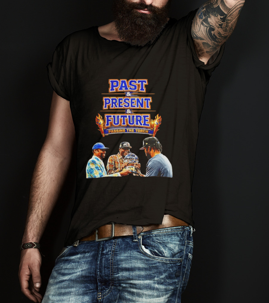 New York Knicks Past Present Future Passing The Torch Walt Frazier Patrick Ewing Jalen Brunson T-Shirt