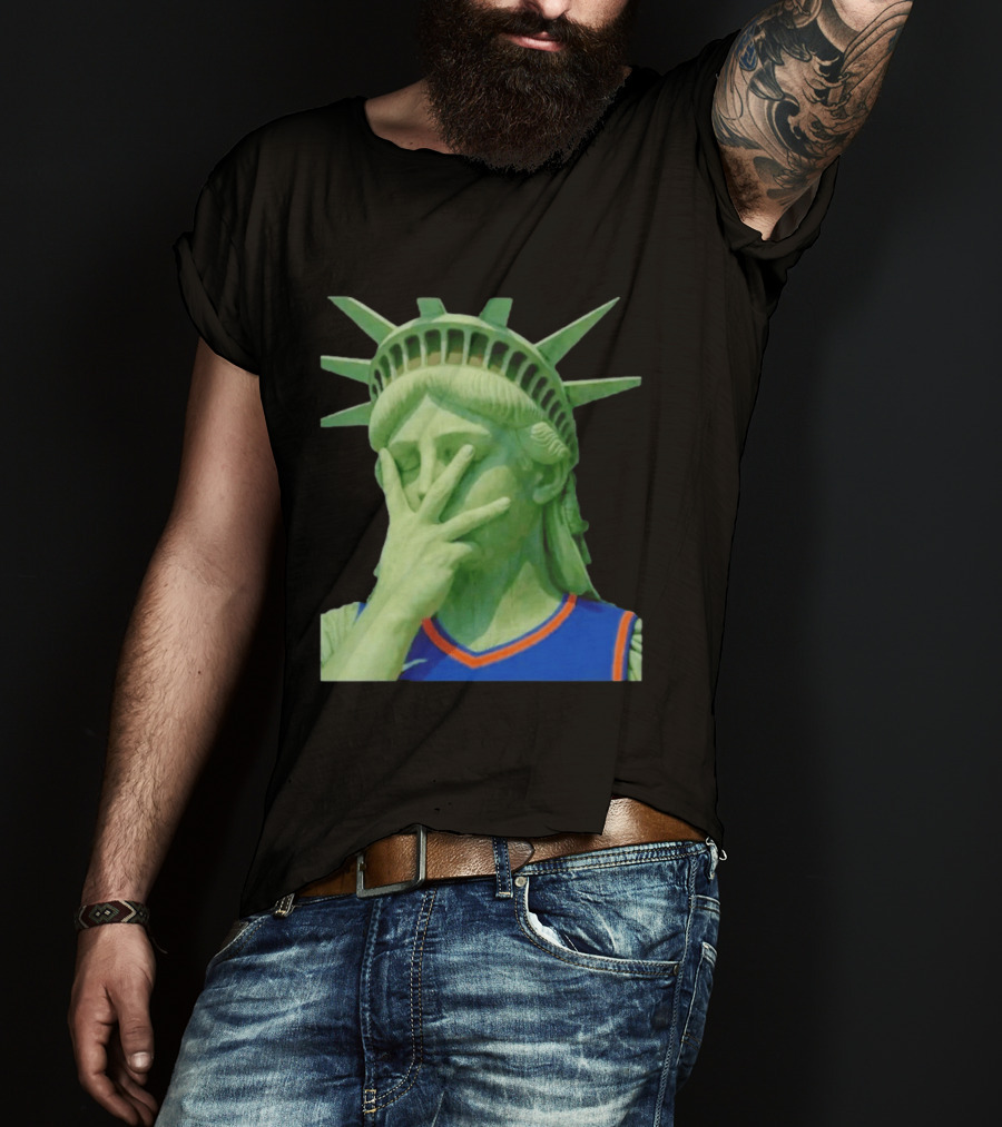 Liberty And Brunson For All Jalen Brunson 3 Points Pose Statue Of Liberty Knicks Jersey T-Shirt