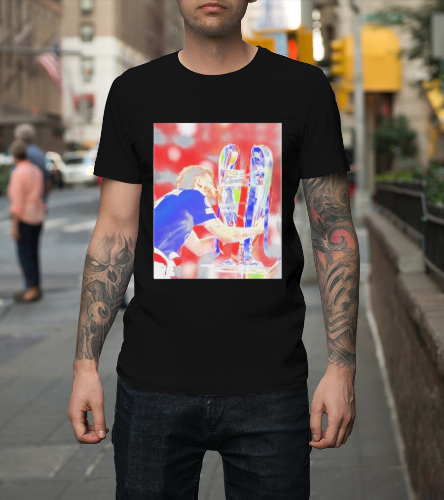 Khvicha Kvaratskhelia PSG UEFA Champions League Trophy Celebration T-Shirt