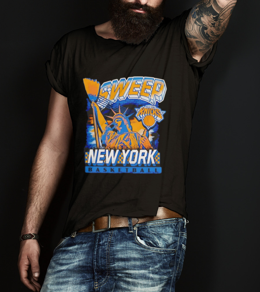 Sweep New York Knicks Basketball Statue Of Liberty T-Shirt