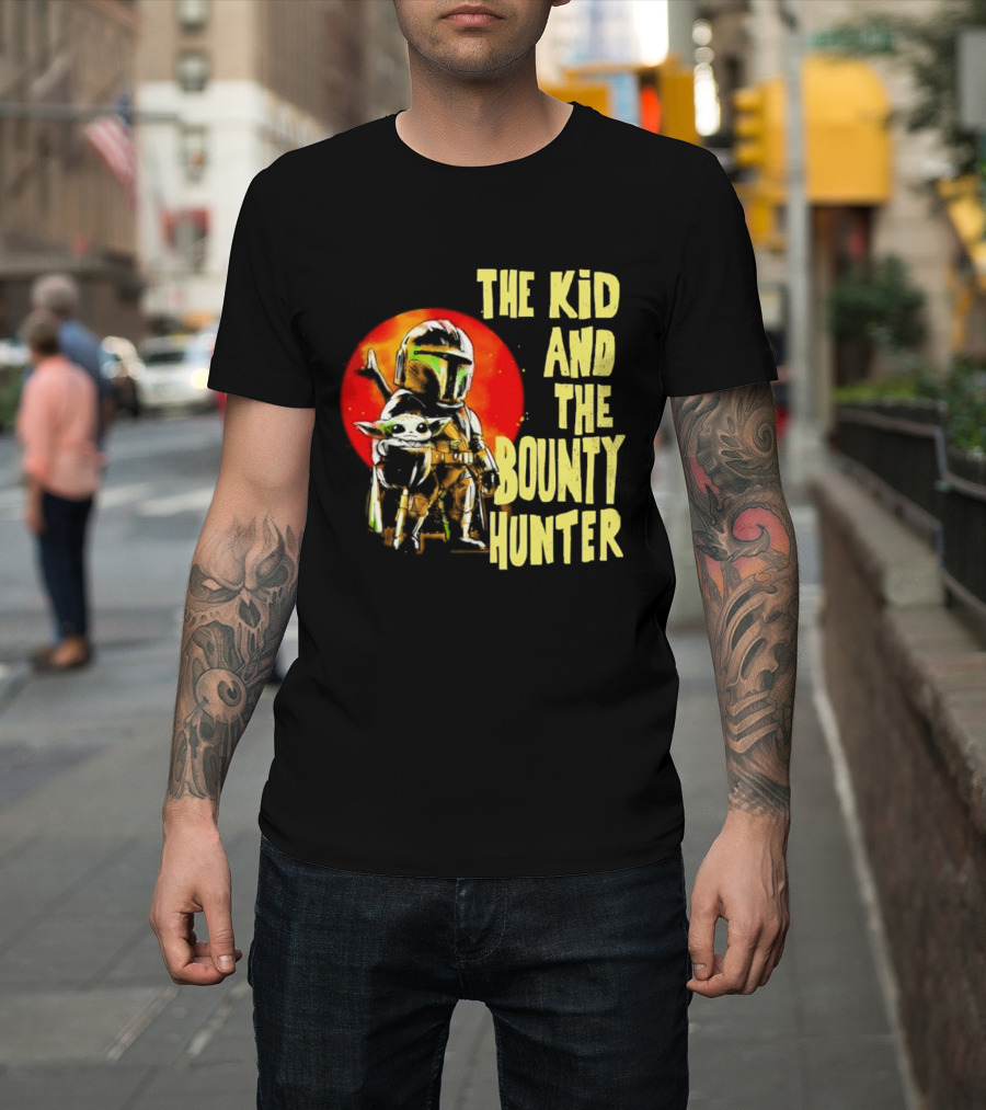 The Kid And The Bounty Hunter Grogu Din Djarin Star Wars Mandalorian Red Circle T-Shirt
