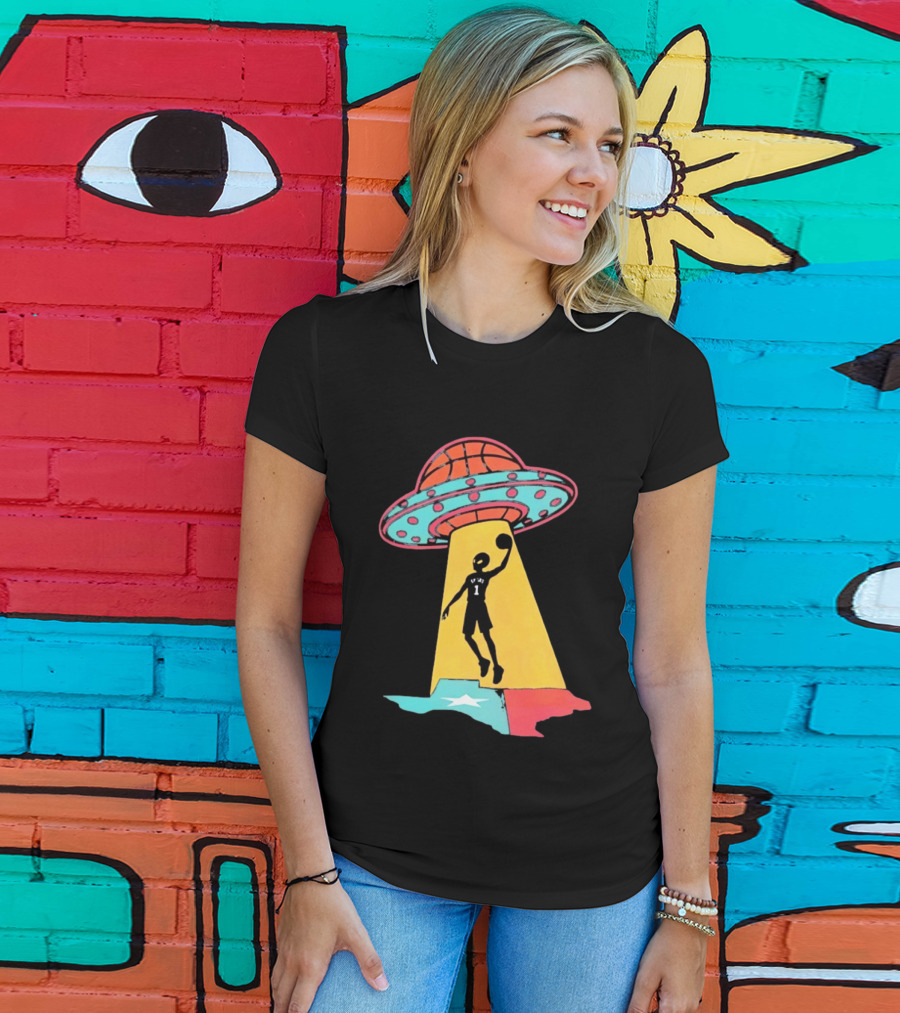 Victor Wembanyama San Antonio Spurs UFO Abduction Texas Flag Basketball T-Shirt