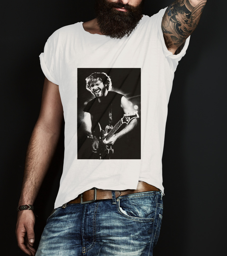Phish Trey Anastasio Iconic Live Performance Guitarist Black And White Image T-Shirt