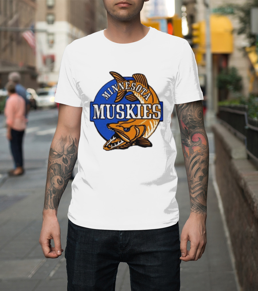 Minnesota Muskies Fishing Muskie T-Shirt