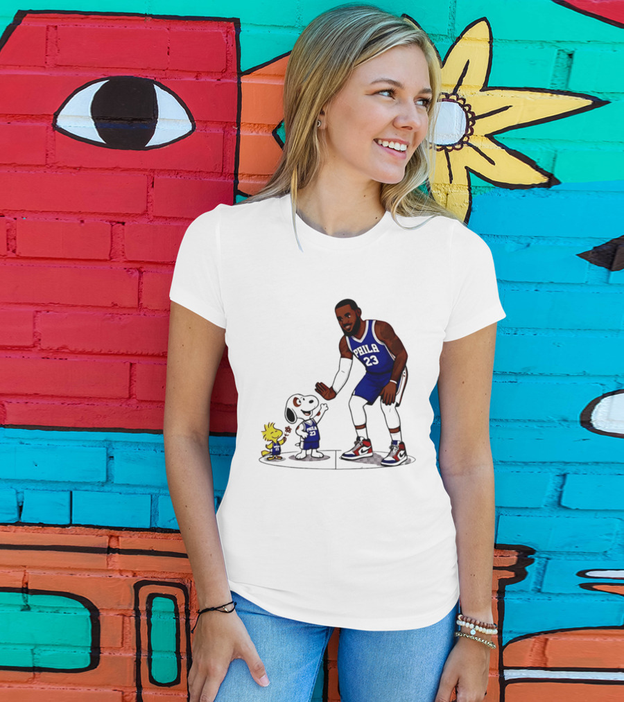 Snoopy Woodstock High Five LeBron James 23 Philadelphia 76ers Collaboration T-Shirt