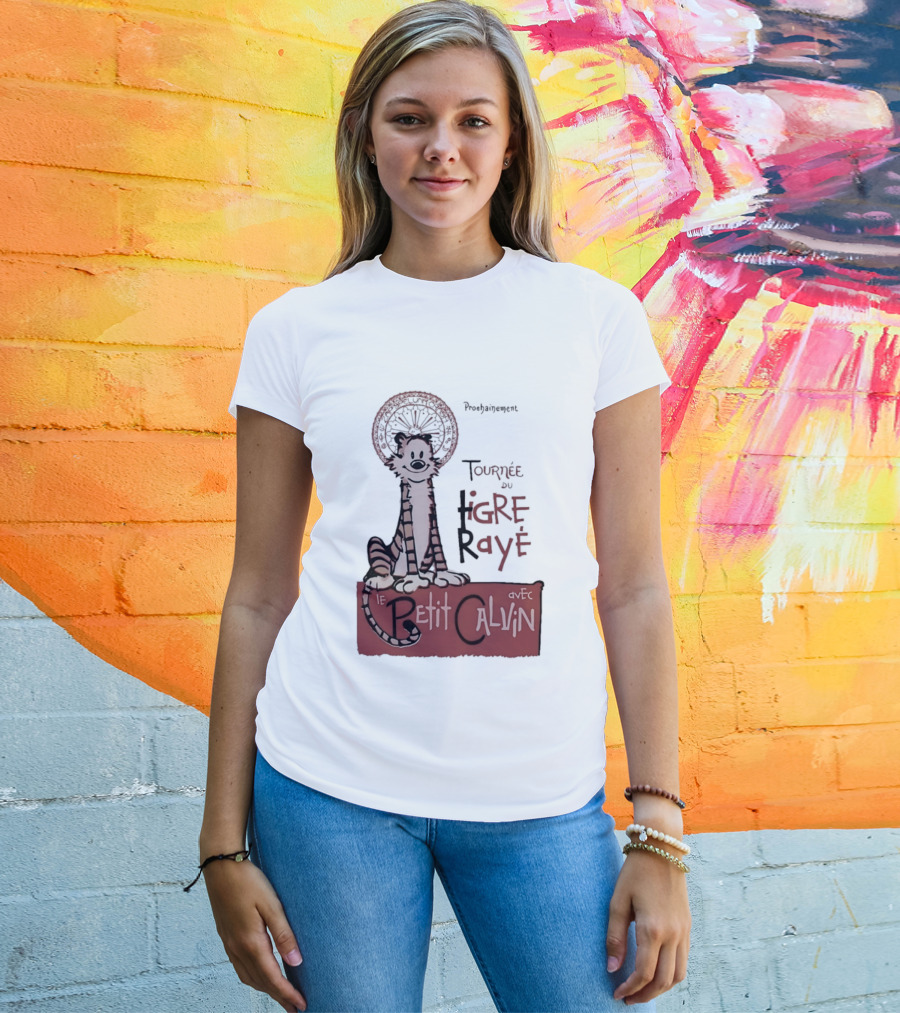 Tournée Du Tigre Raye Le Petit Calvin Avec Hobbes T-Shirt