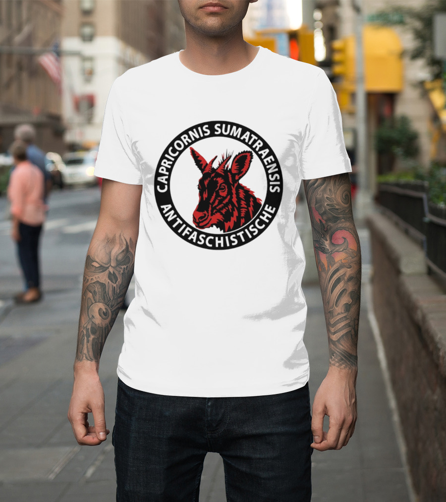 Capricornis Sumatraensis Antifaschistische Red Goat T-Shirt