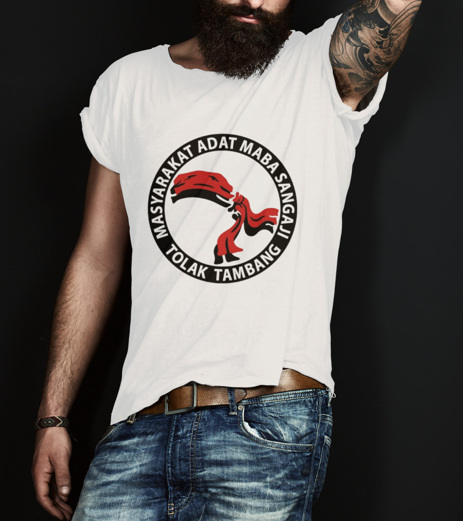 Masyarakat Adat Maba Sangaji Tolak Tambang Red Scarf T-Shirt