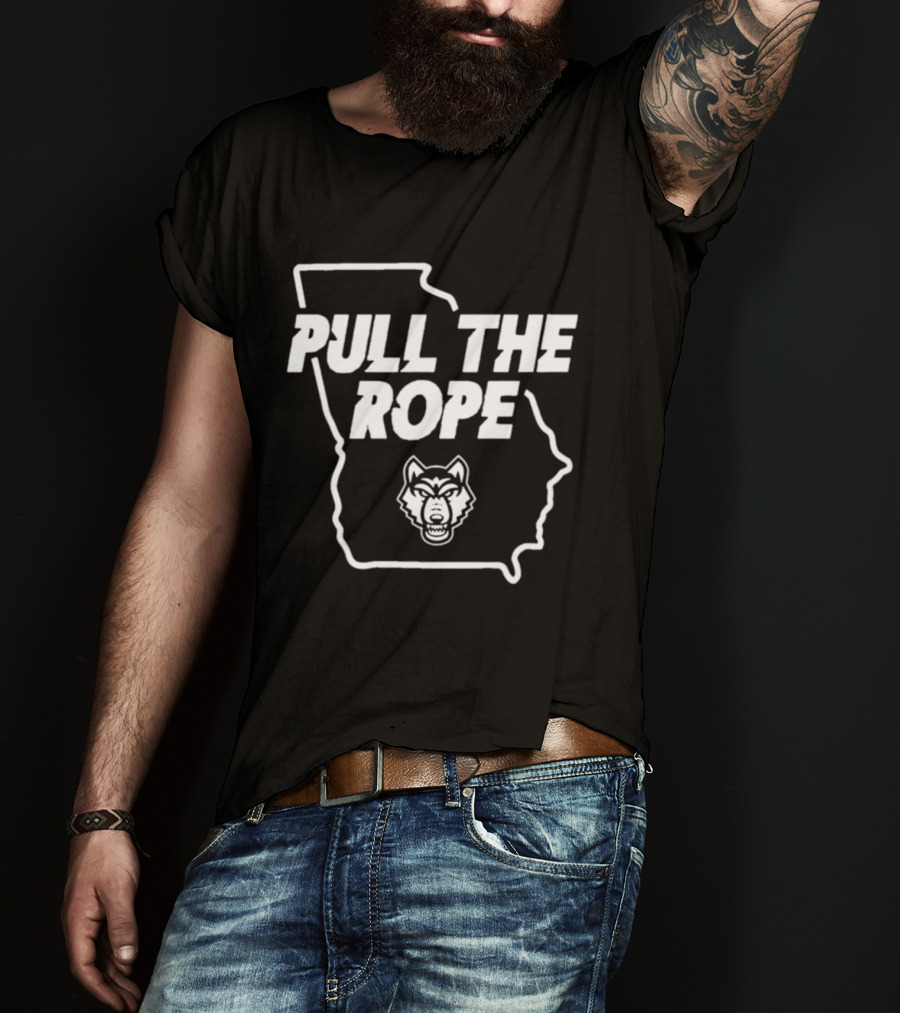 Pull The Rope Georgia Wolf Head Football T-Shirt