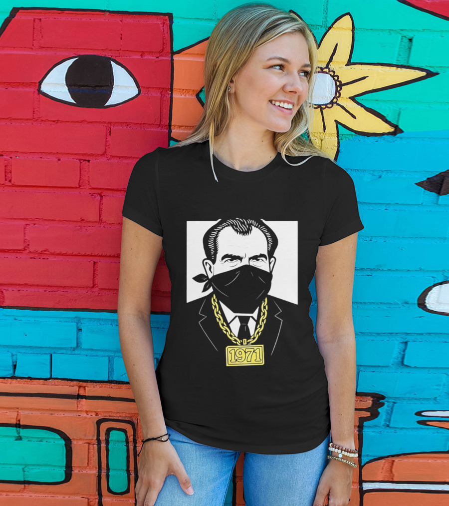 Richard Nixon 1971 Bandana Gold Chain T-Shirt