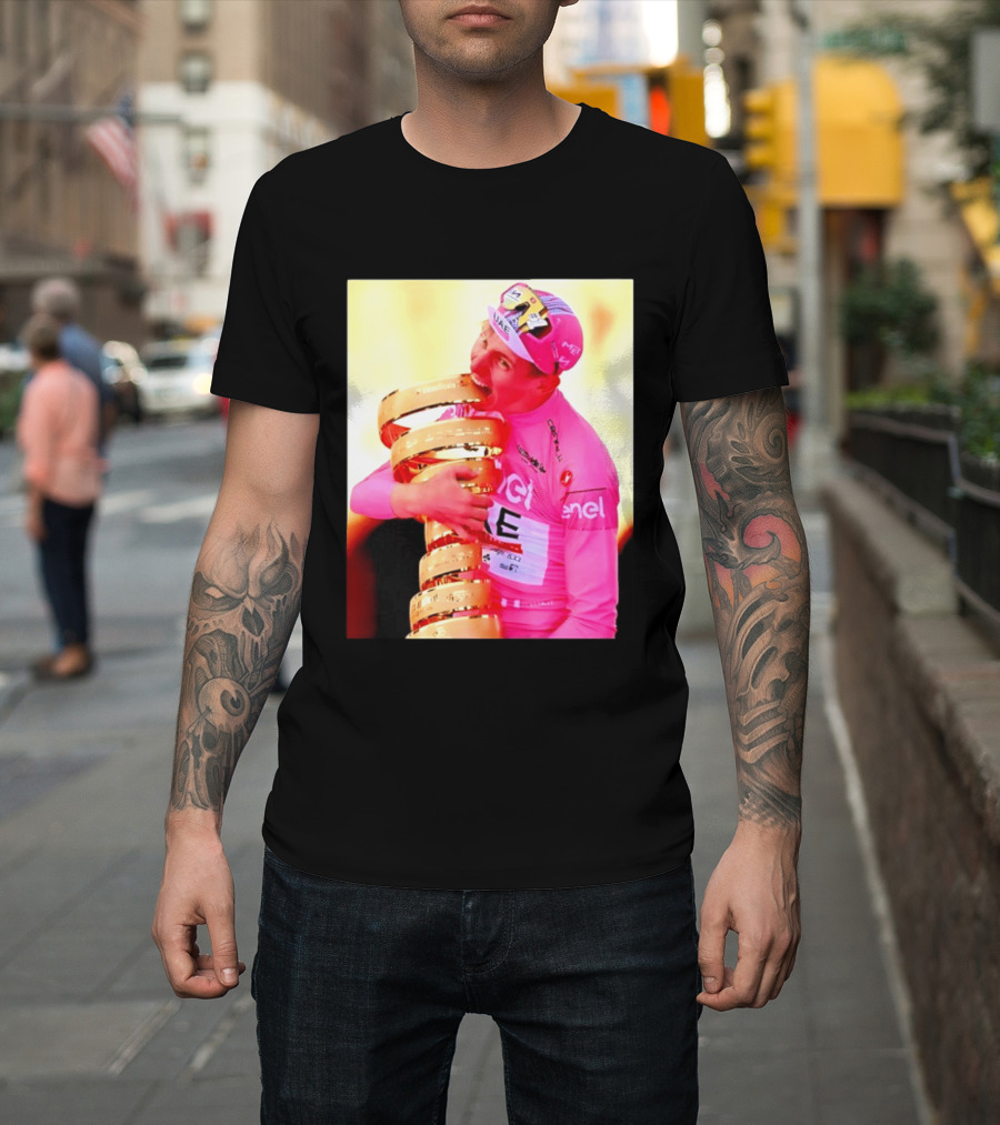 Tadej Pogacar 2024 Giro D'Italia Trophy Celebration In Pink Jersey T-Shirt