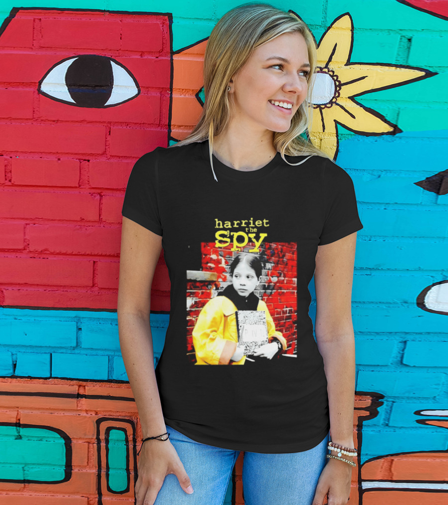 Harriet The Spy Michelle Trachtenberg Classic Yellow Raincoat Notepad T-Shirt