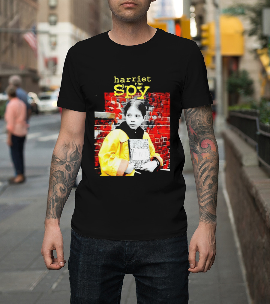 Harriet The Spy Michelle Trachtenberg Classic Yellow Raincoat Notepad T-Shirt