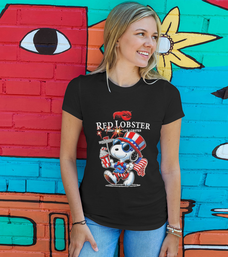 Snoopy Red Lobster Fresh Live Lobster America 1776 2026 250th Anniversary T-Shirt
