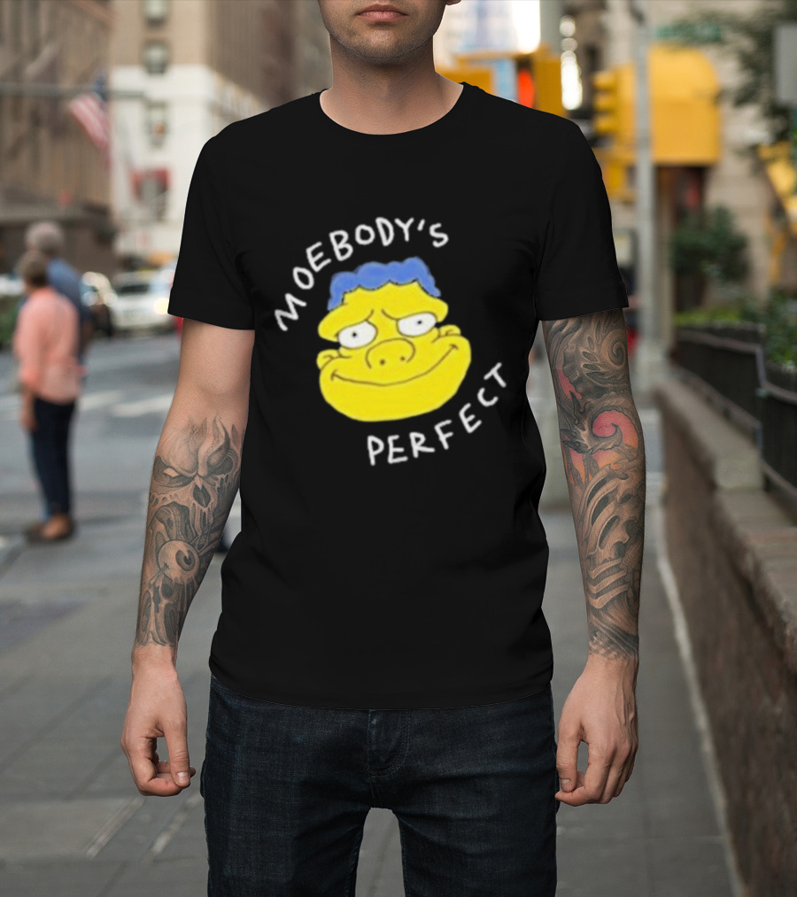 Moebody's Perfect Yellow Cartoon Face With Blue Hair Smirk T-Shirt
