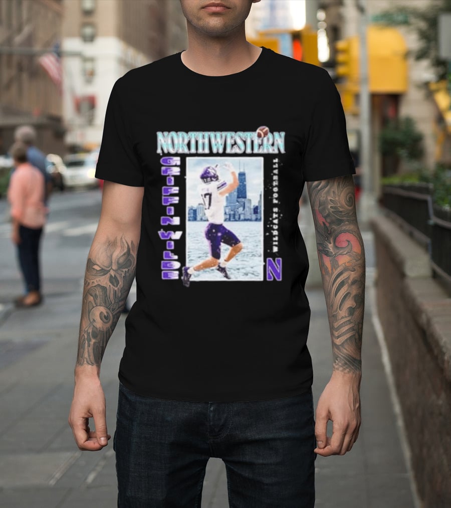 Northwestern Wildcats Football Griffin Wilde No 17 Chicago Skyline T-Shirt