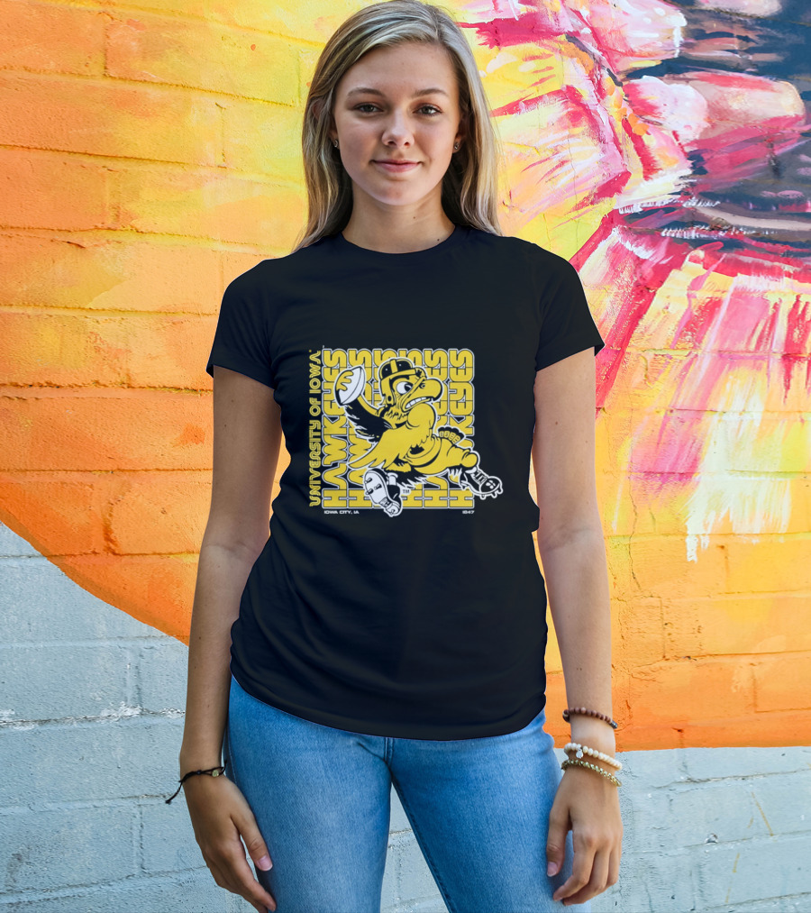 University Of Iowa Hawkeyes Mascot Iowa City Retro 1847 T-Shirt