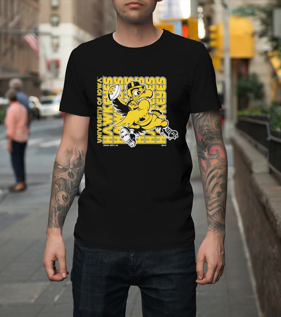 University Of Iowa Hawkeyes Mascot Iowa City Retro 1847 T-Shirt