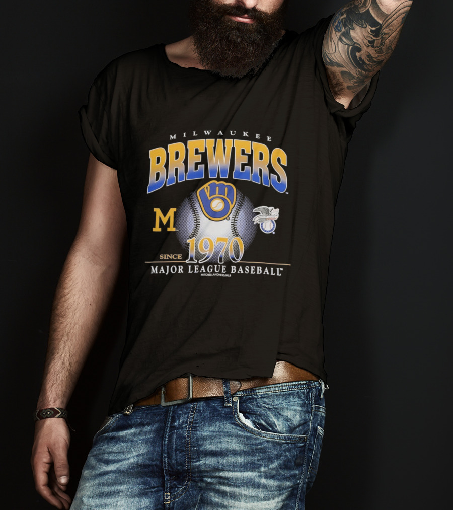 Milwaukee Brewers 1970 Major League Baseball M T-Shirt
