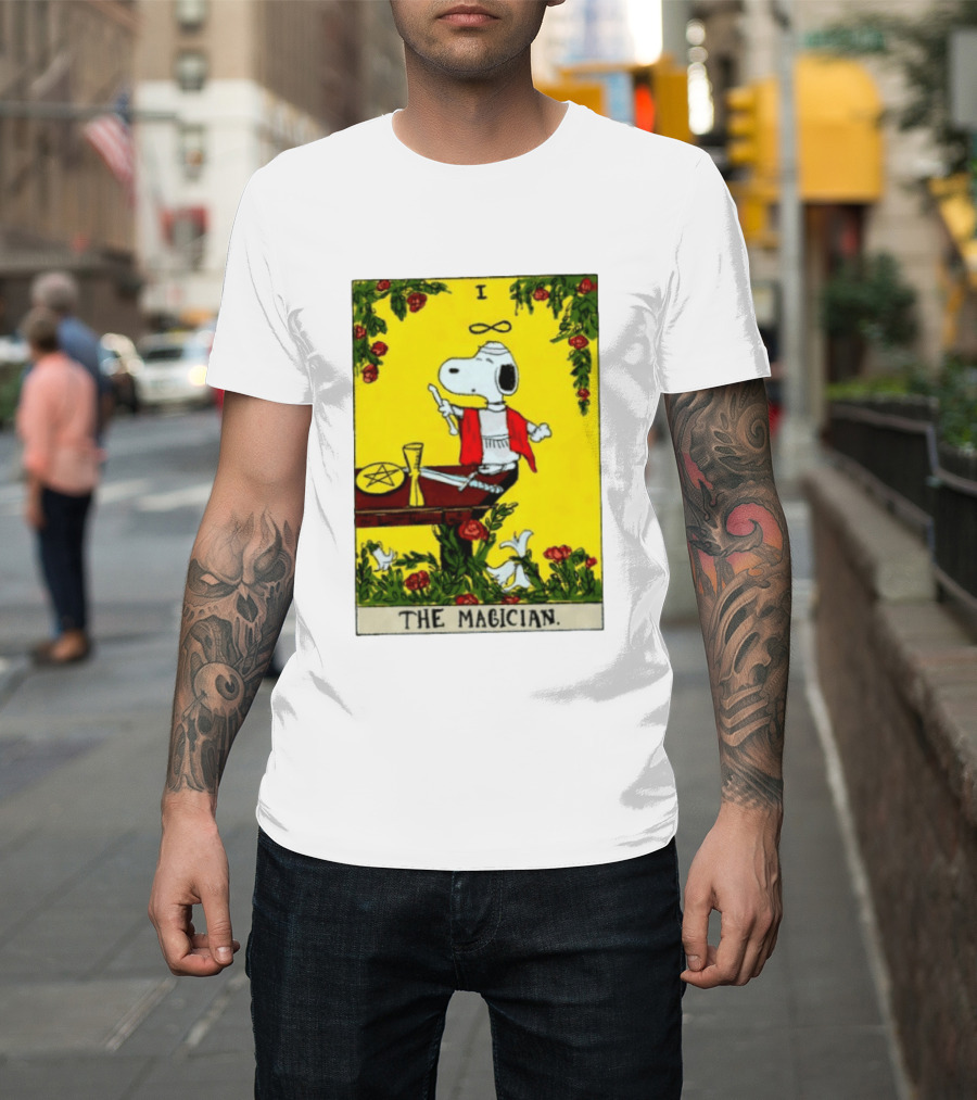 Snoopy Peanuts The Magician Tarot Card T-Shirt