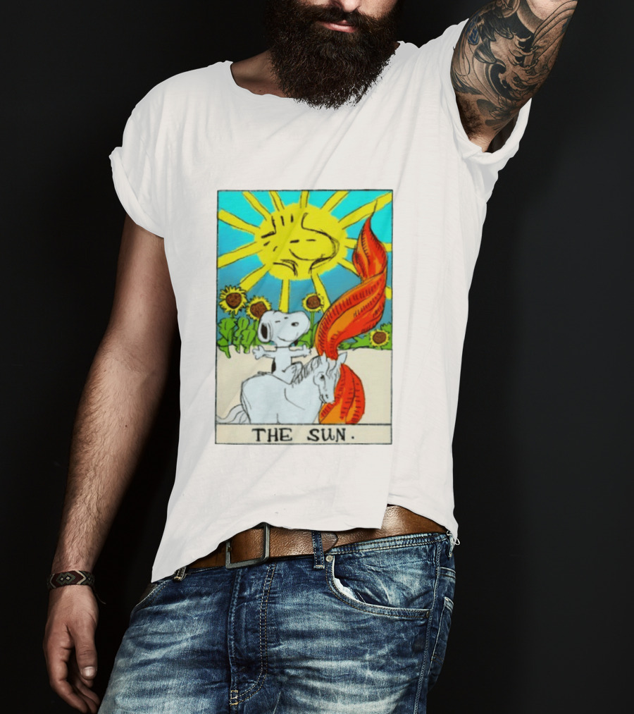 Snoopy The Sun Tarot Card Peanuts Charlie Brown Tarot T-Shirt