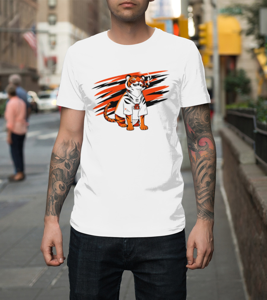 Cincinnati Bengals Tiger With Cigar And KGM Chain T-Shirt