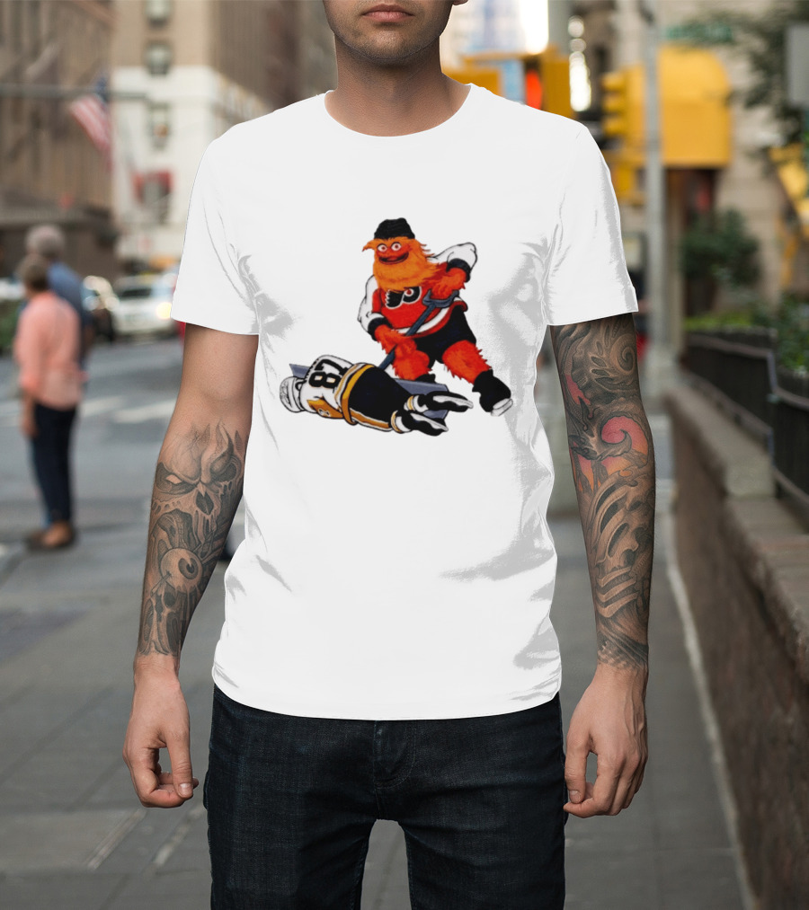 Philadelphia Flyers Gritty Shovelin' Cartoon With Hockey Rivalry Scene T-Shirt